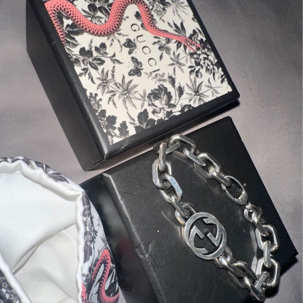 Gucci Metallic Logo Chain Bracelet